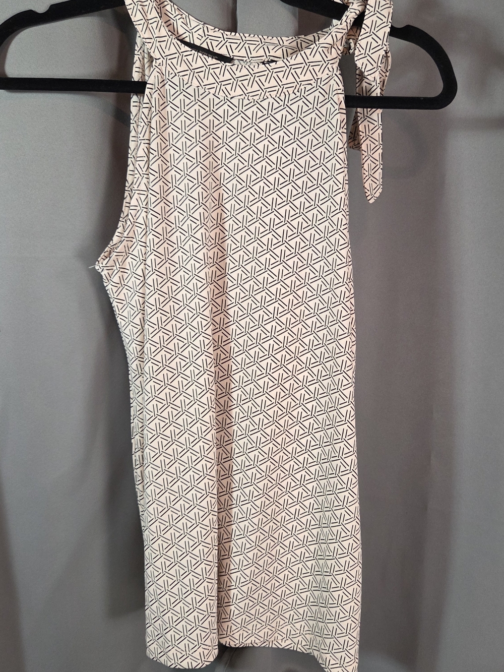 Banana Republic Sleeveless Cream Geometric Shirt XS